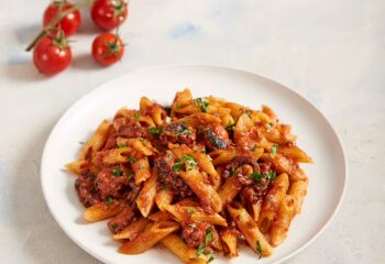 Entrée: #6 Penne al Ragù