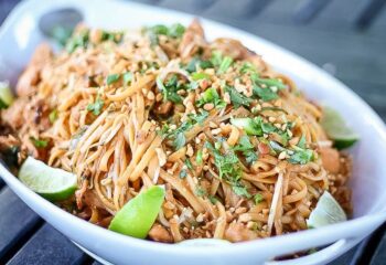 Entrée: #9 Chicken Pad Thai