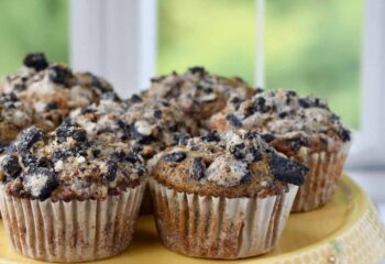 Snack: #11 Cookies & Creme Protein Muffin